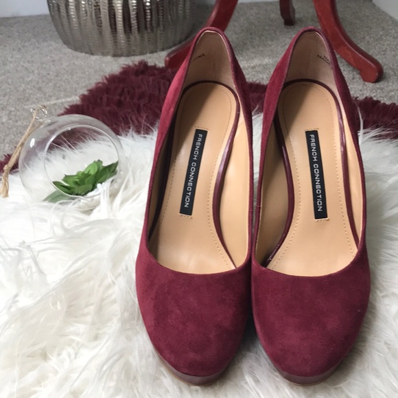 Burgundy suede heels - Picture 2 of 7